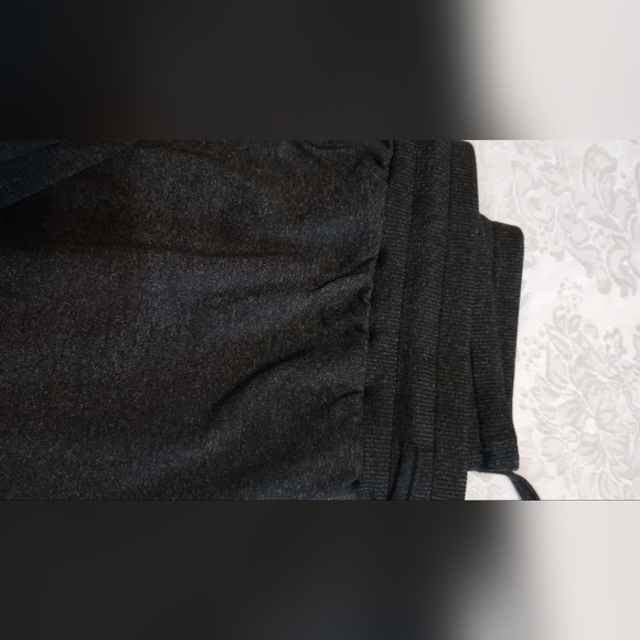 Bundle- Summer Casual Pants Medium - Picture 12 of 14